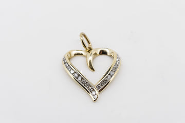 9CT GOLD A DIAMOND HEART PENDANT