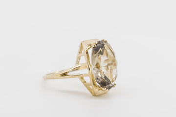 14CT GOLD WHITE TOPAZ RING