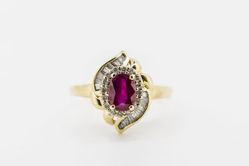 18CT GOLD RUBY AND DIAMOND RING