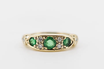 9CT GOLD AND EMERALD & DIAMOND VINTAGE INSPIRED RING