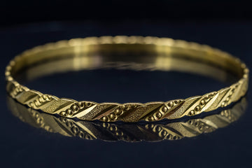 22CT YELLOW GOLD BANGLE