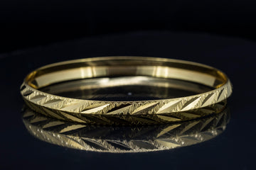 22CT SOLID GOLD BANGLE