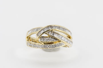 18CT GOLD DIAMOND RING