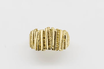 18CT GOLD RETRO RING