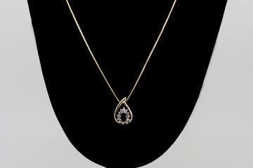 9CT GOLD CHAIN AND SAPPHIRE PENDANT