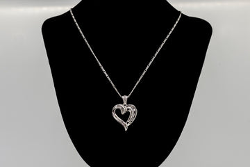 9CT WHITE GOLD HEART PENDANT AND CHAIN