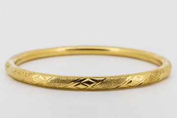 22CT GOLD BANGLE