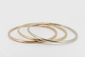 9CT GOLD BANGLE IN ROSE GOLD ONE ONLY