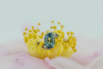 9ct solid yellow gold diamond and Aquamarine ring