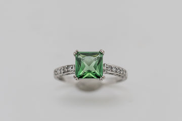 9ct solid white gold diamond and synthetic emerald ring