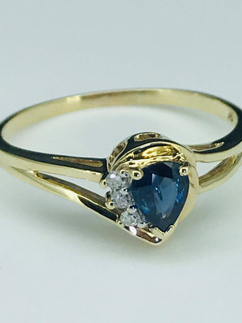 9ct Gold Sapphire and Diamond Ring 1086