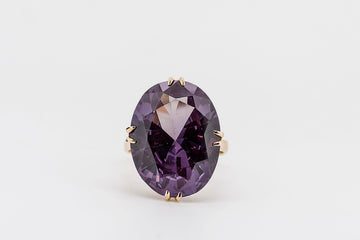 COCKTAIL RING IN 22CT GOLD WITH AMETHYST STONE