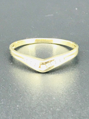 9ct gold diamond ring