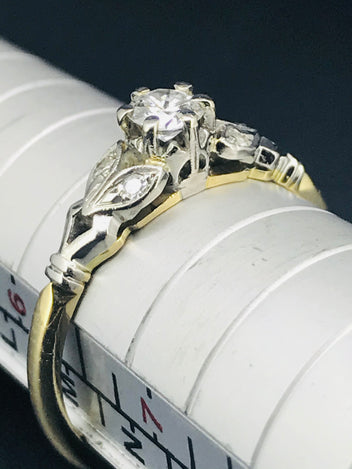 DISCOUNTED! 18ct gold diamond ring
