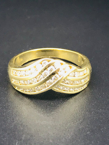 DISCOUNTED! 18ct gold diamond ring