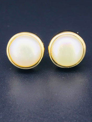 18ct white gold earrings with mabae pearl