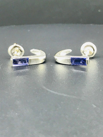 18ct white gold earrings with iolite