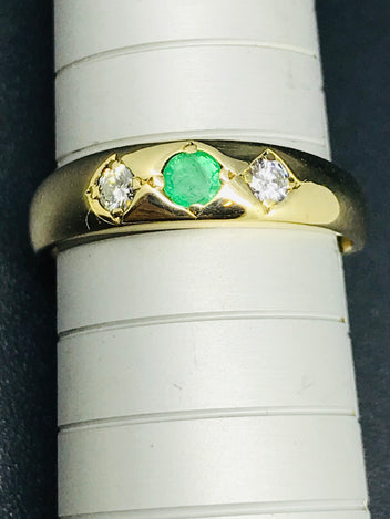 9ct gold ring with emerald and sapphire. #25746-34