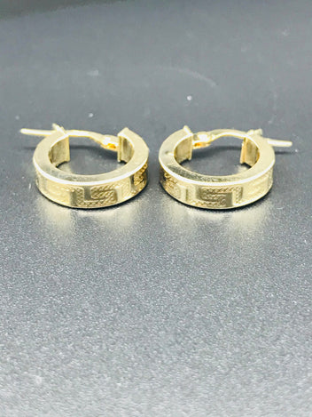 9ct gold unique pattern earrings