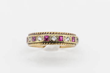 9CT GOLD RING WITH IMITATION GEMS