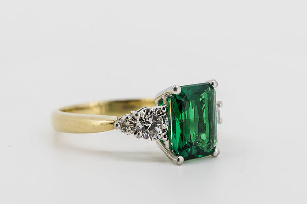 18CT GOLD BYRON EMERALD WITH DIAMONDS – Once Loved Treasures